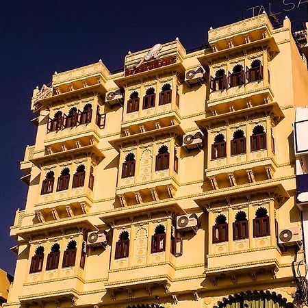 Hotel Mewari Villa Udaipur Exteriör bild