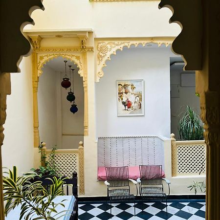 Hotel Mewari Villa Udaipur Exteriör bild