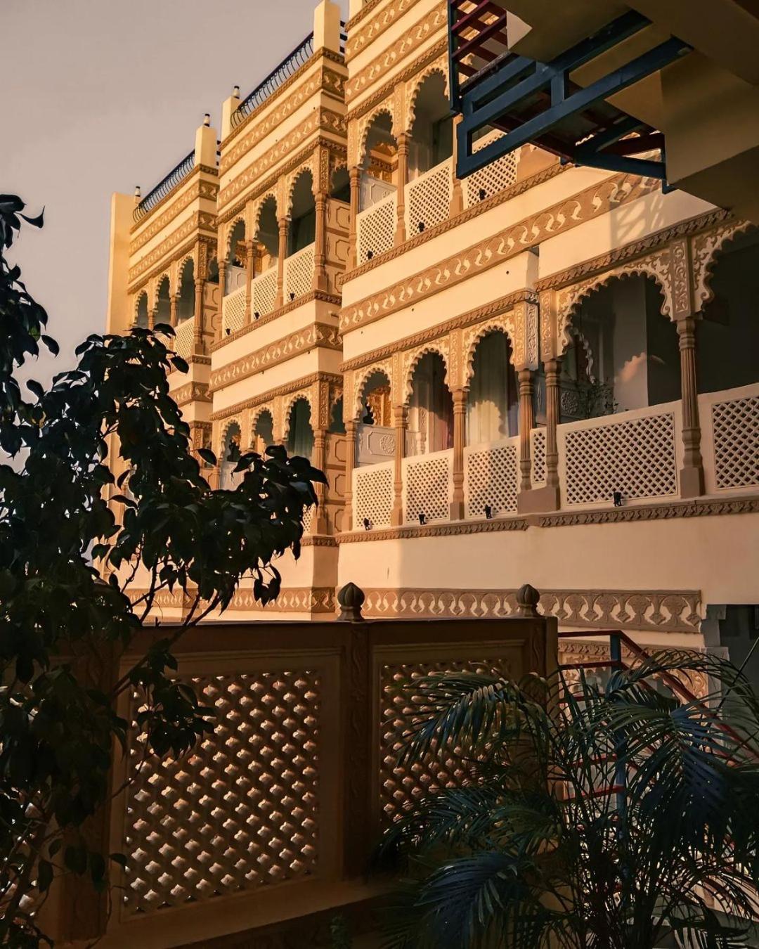 Hotel Mewari Villa Udaipur Exteriör bild